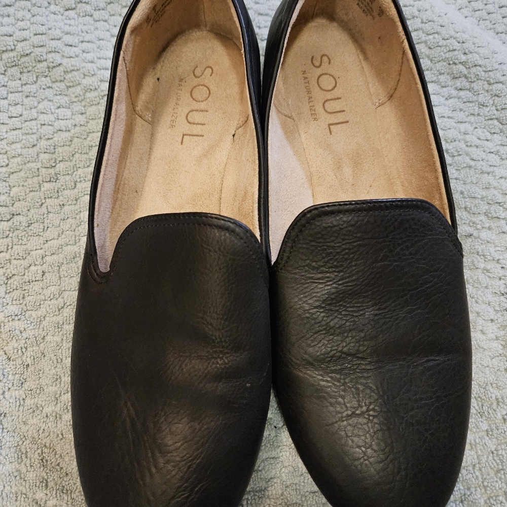 Black flats